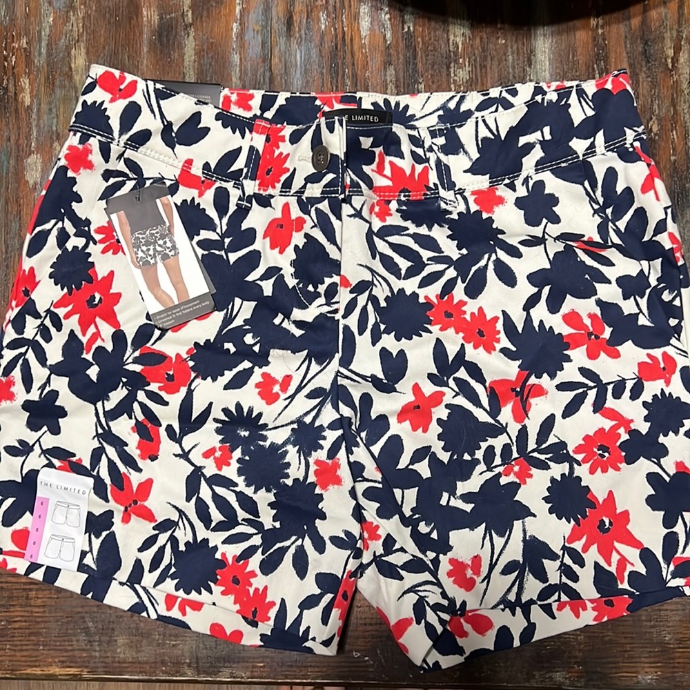 The Limited tailored shorts size 6